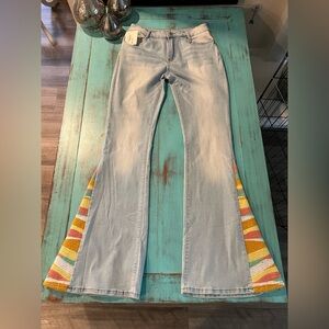 Bell Bottoms Women Jeans!